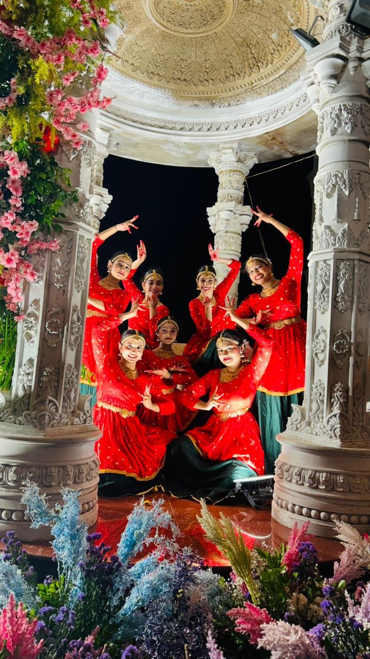 Indian Shakti dancers - Showcase Night