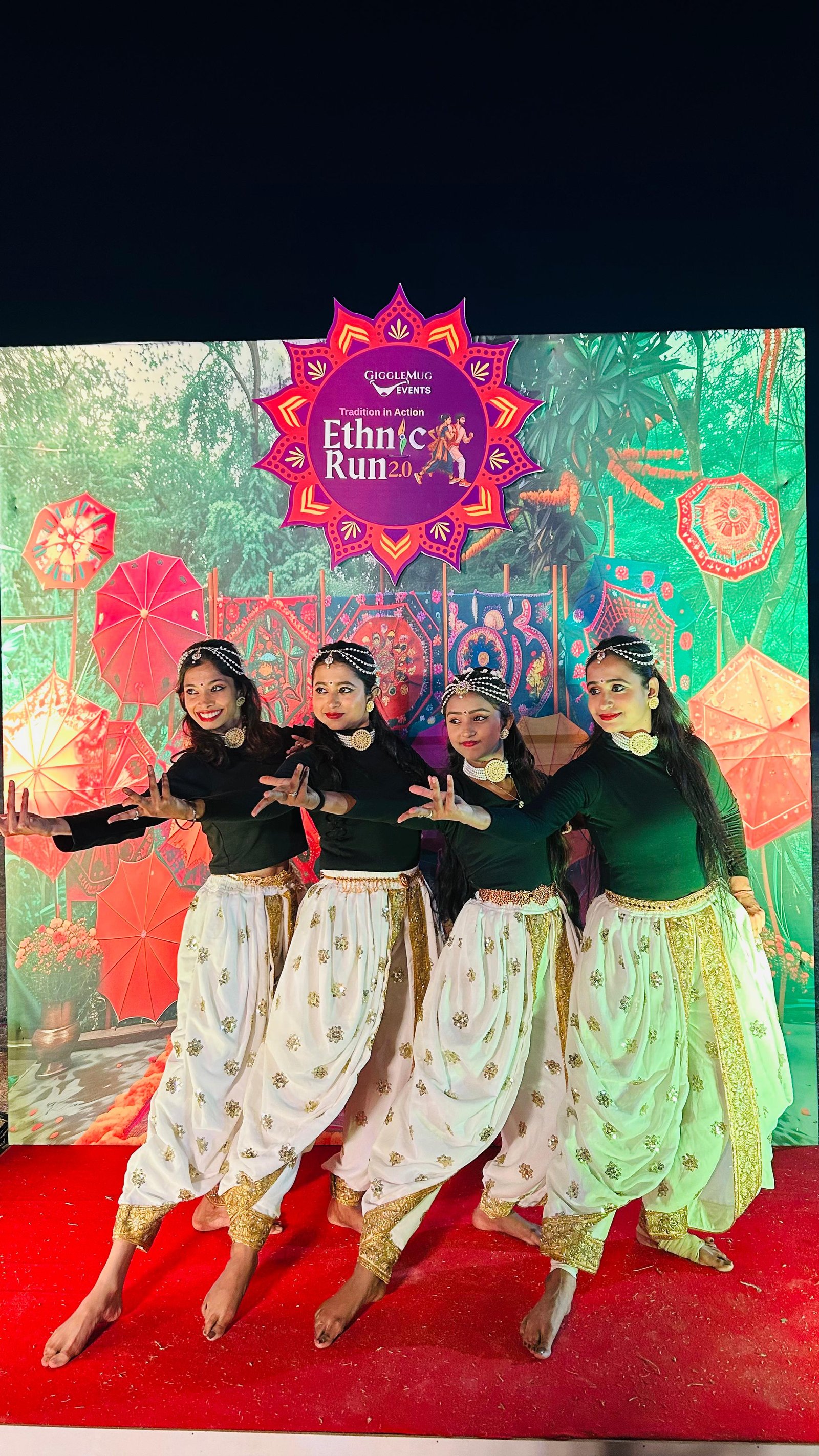 Indian Shakti dancers - Ethnic Run 2.0